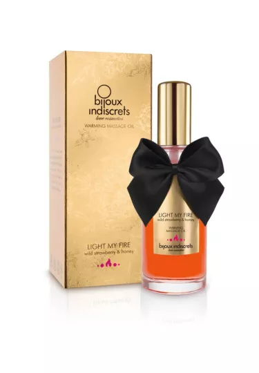 BIJOUX INDISCRETS masszázsolaj Aphrodisia Light My Fire Wild Strawberry Warming 100 ml - vadmálna illattal, melegítő hatással