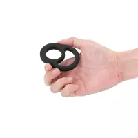 RENEGADE péniszgyűrű Cradle Black - fekete színben, heregyűrűs, vízálló, vibráció nélküli