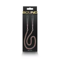 NS NOVELTIES mellbimbó csipesz Bound Nipple Clamps DC3 Rose Gold - rózsaarany színben, csúszkával állítható,lánccal, BDSM szex kelléke