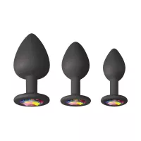 NS NOVELTIES análszett Glams Spades Trainer Kit  Black - fekete színben, színes kővel,  3 különböző fenékdugó, vízálló, szilikon